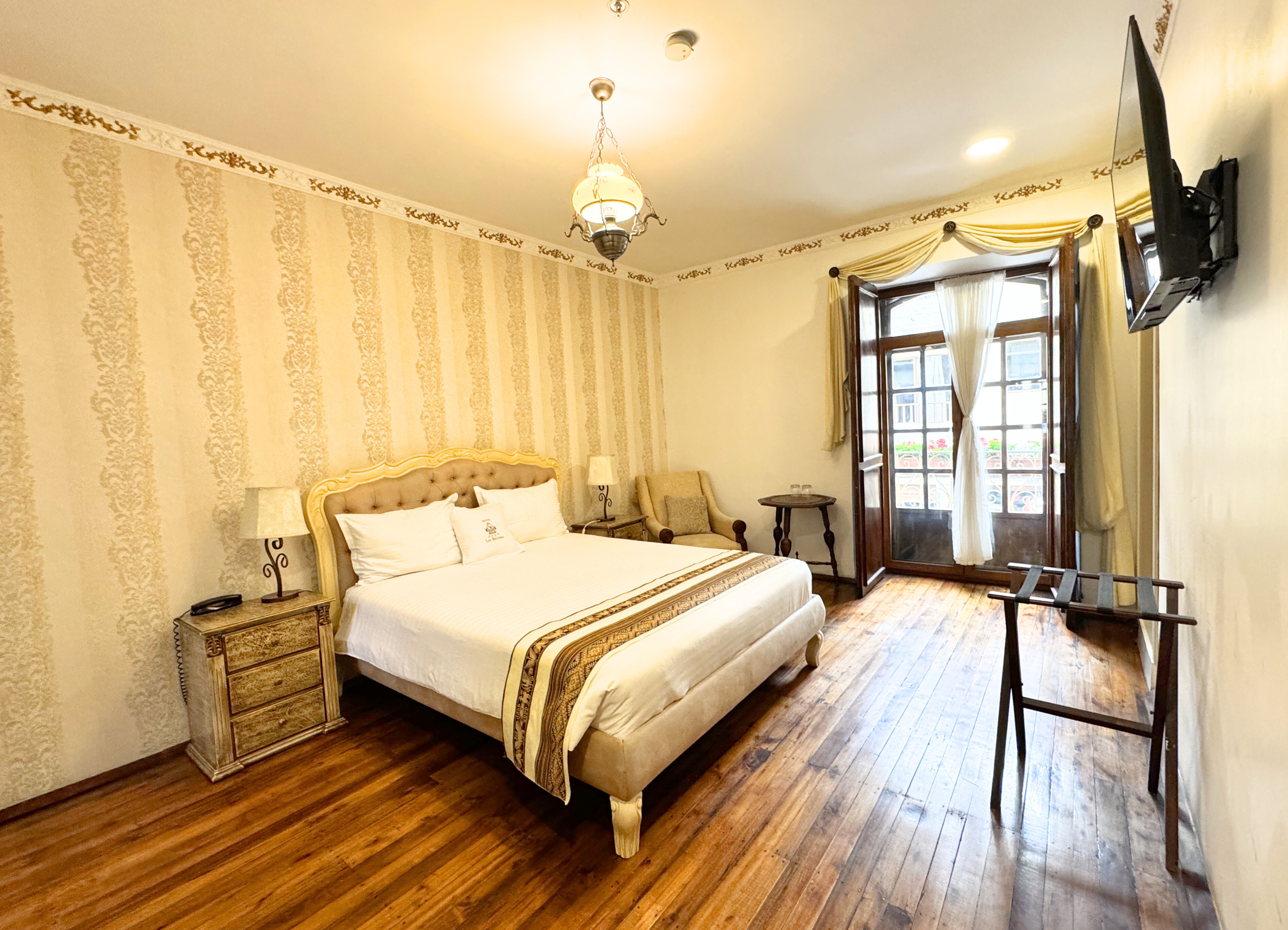 Habitaci&oacute;n Matrimonial Doble Balc&oacute;n