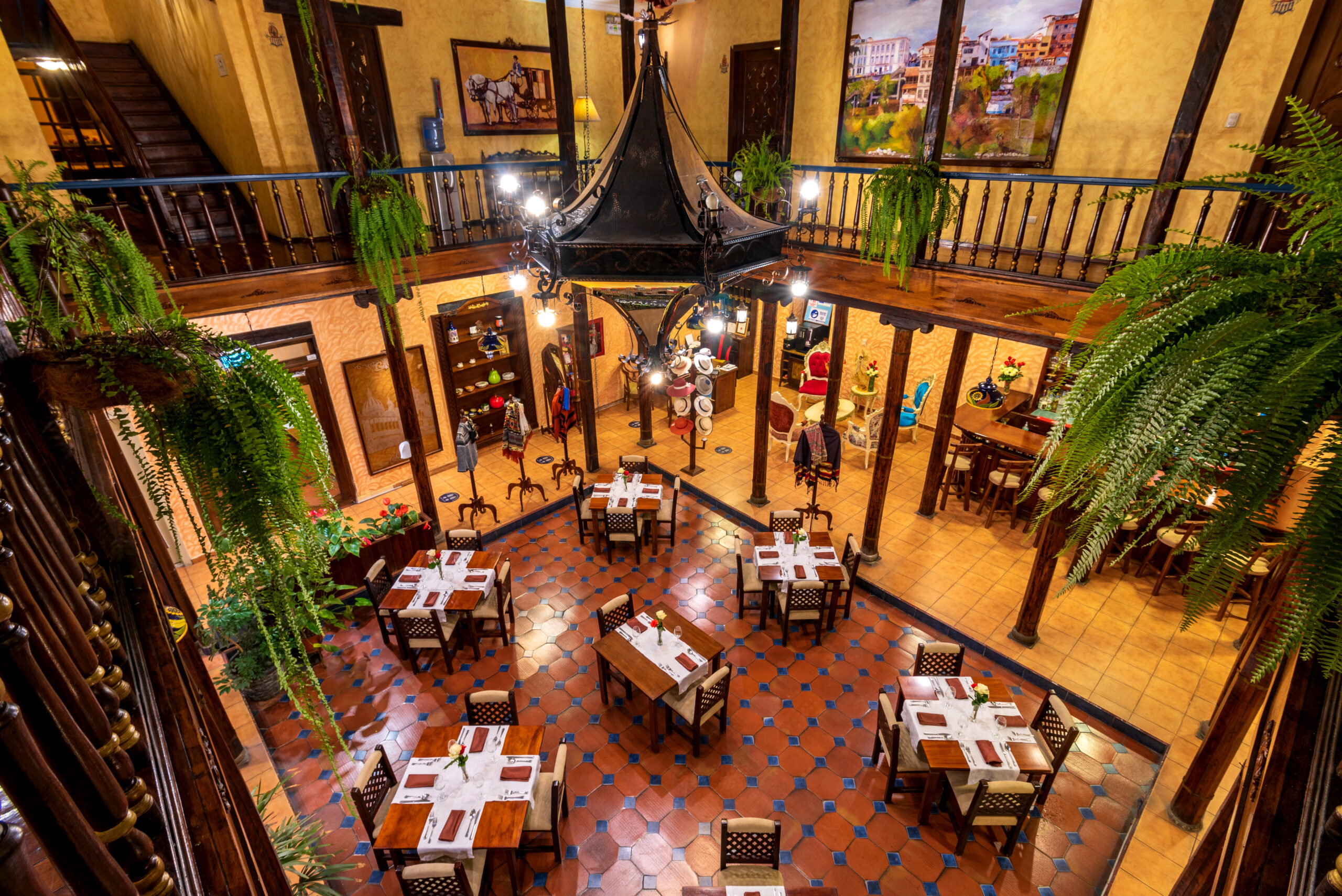 Interior del restaurante del Hotel Los Balcones